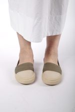 Tênis em Couro Feminino Oliva - ITTEM