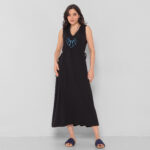 Vestido Em Malha Regata E Decote V Com Bolsos - Preto