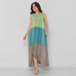 Vestido Estampado em Malha Sem Mangas Com Bolsos - Verde