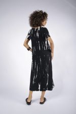 Vestido Roma em Malha Manga Curta Estampado - Preto - Imagem 4