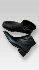 Bota em Couro Feminina Salto Baixo