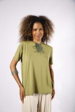 Blusa Feminina Em Malha Com Manga Curta - Imagem 5