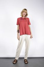 Blusa Feminina Em Malha Com Manga Curta - Imagem 9