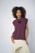 Blusa Feminina Em Malha Com Manga Curta - Imagem 8