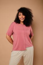 Blusa Feminina Em Malha Manga Curta