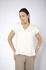 Blusa Feminina Em Malha Com Manga Curta - Imagem 3