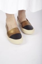 Tênis em Couro Feminino - ITTEM